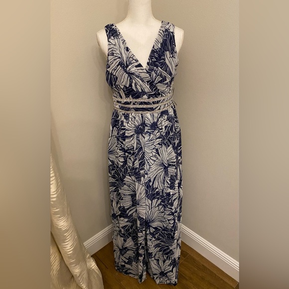 R&M Richards Dress - Picture 2 of 10